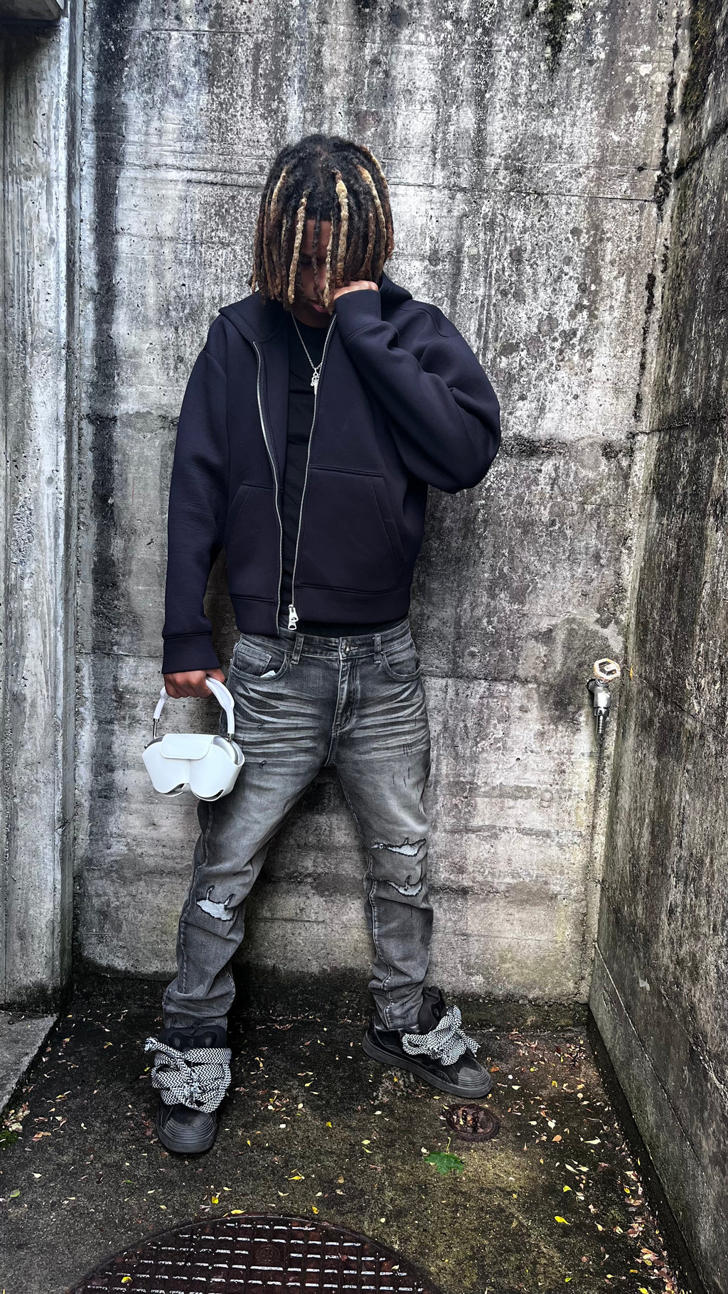 BURNED ASH SLIM FIT JEANS