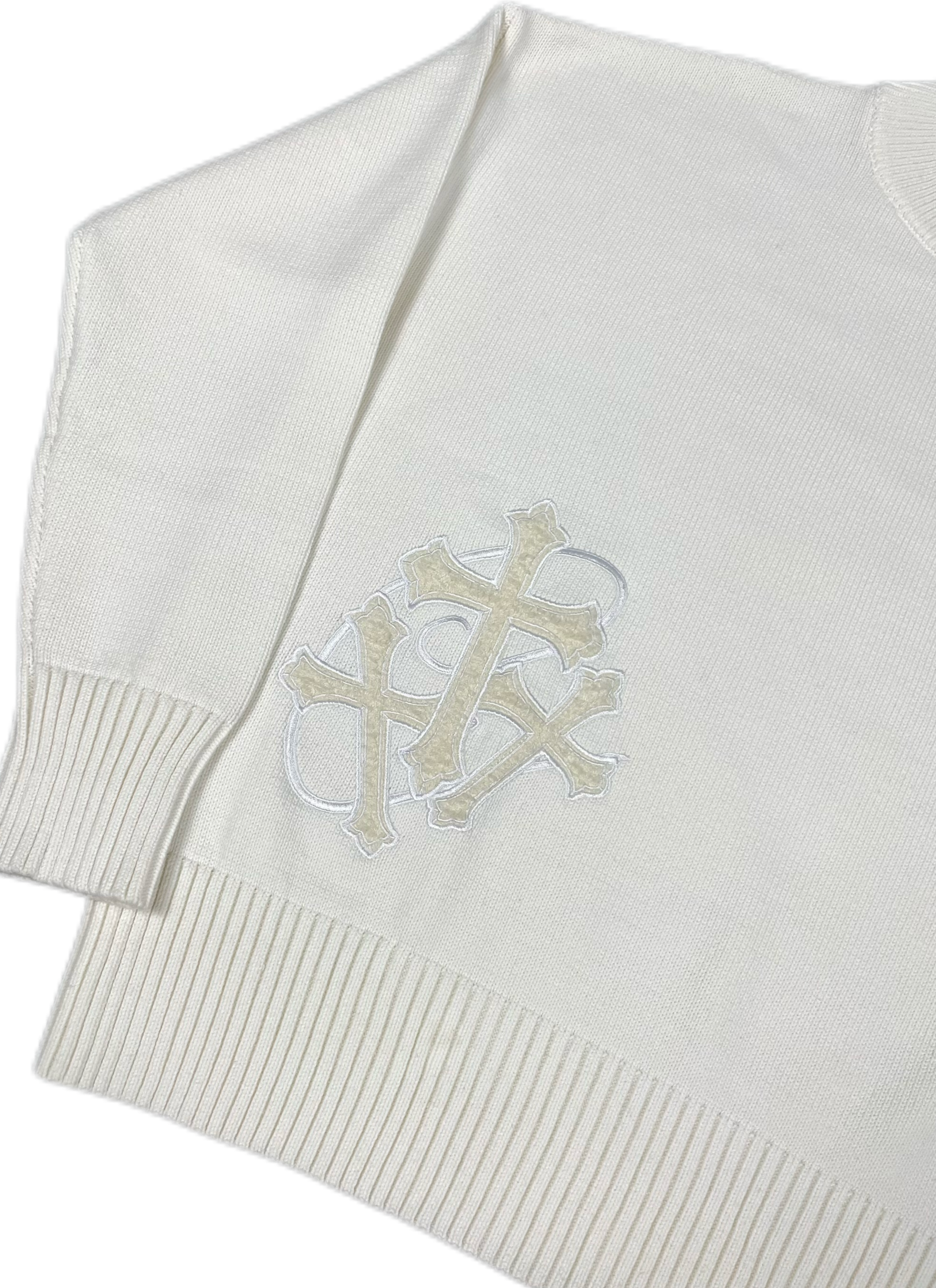 Knit sweater white