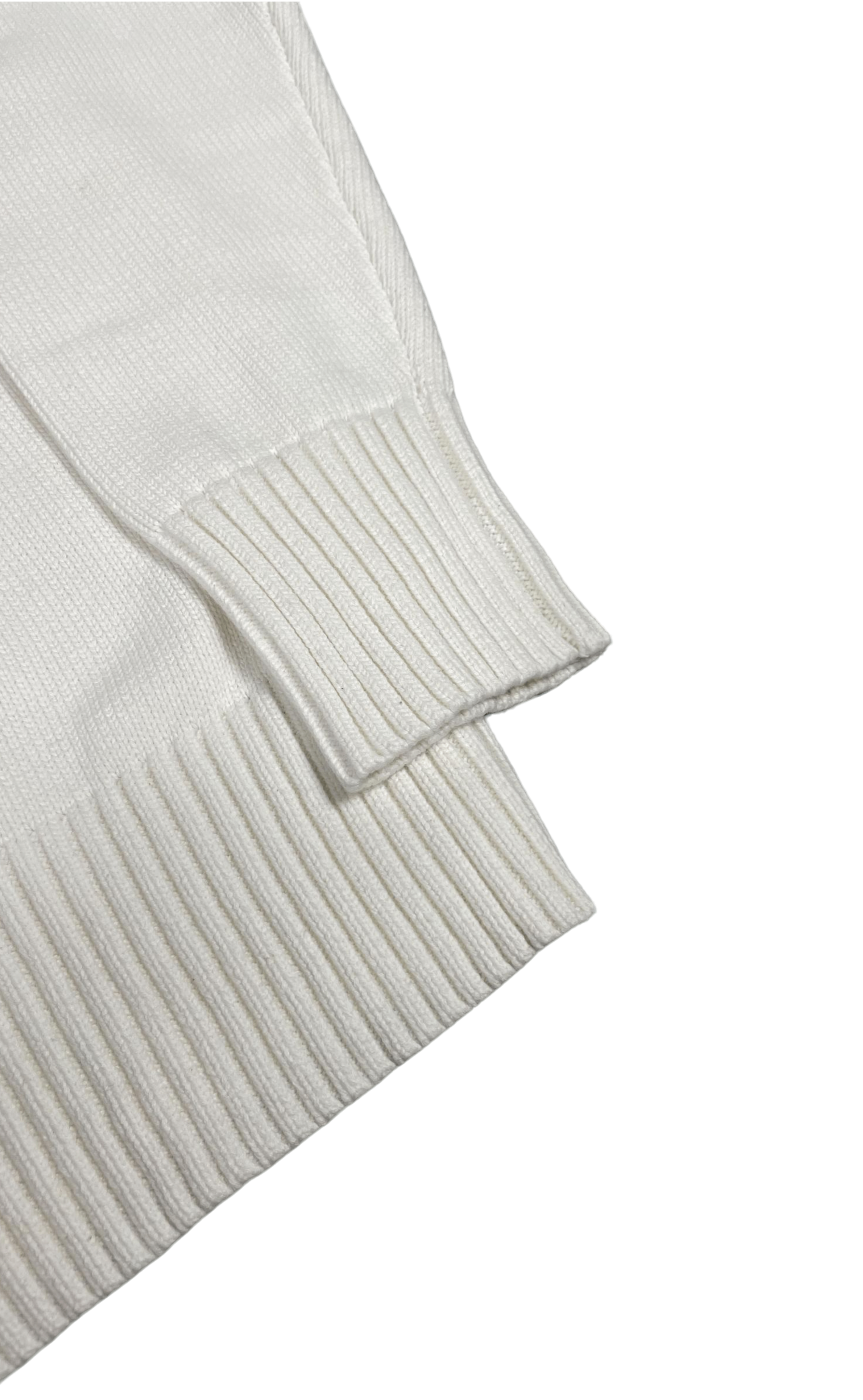 Knit sweater white